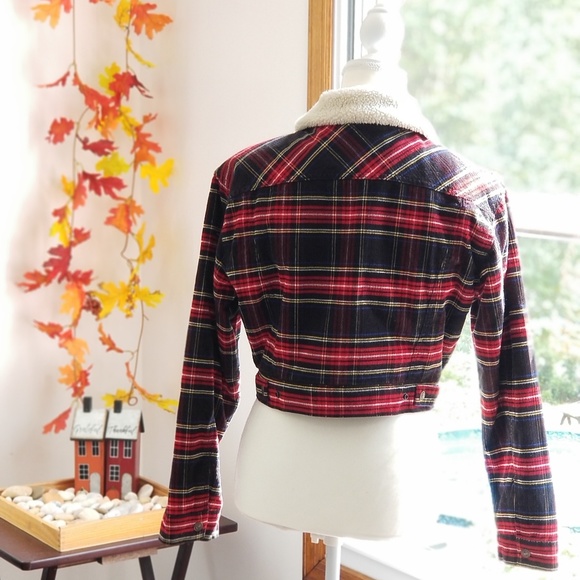 🚫SOLD🚫 Levi's Ex-boyfriend Plaid Trucker Jacket - Picture 6 of 7